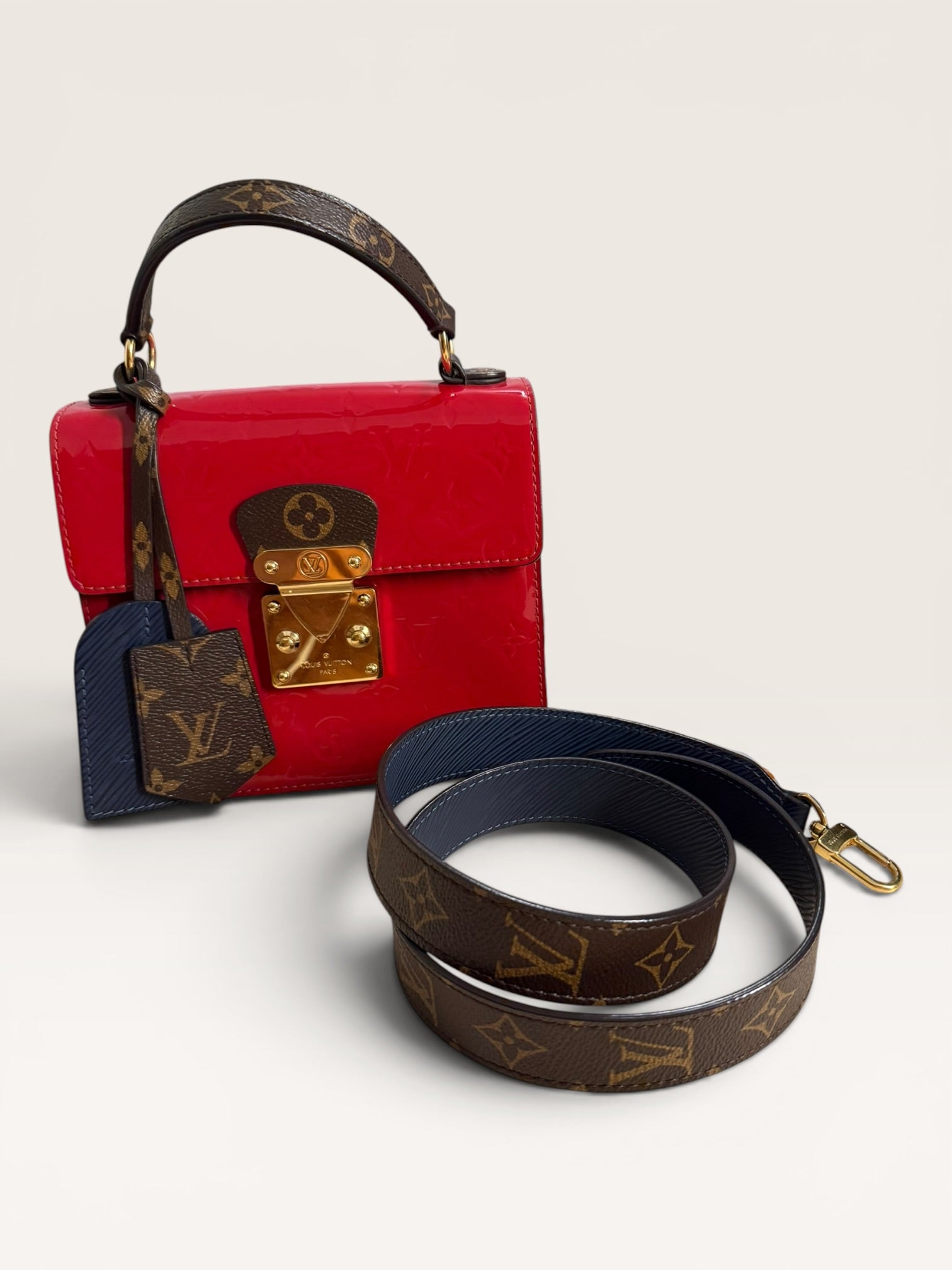 Authentic Louis Vuitton Vernis Shoulder Bag- Pre-Owned